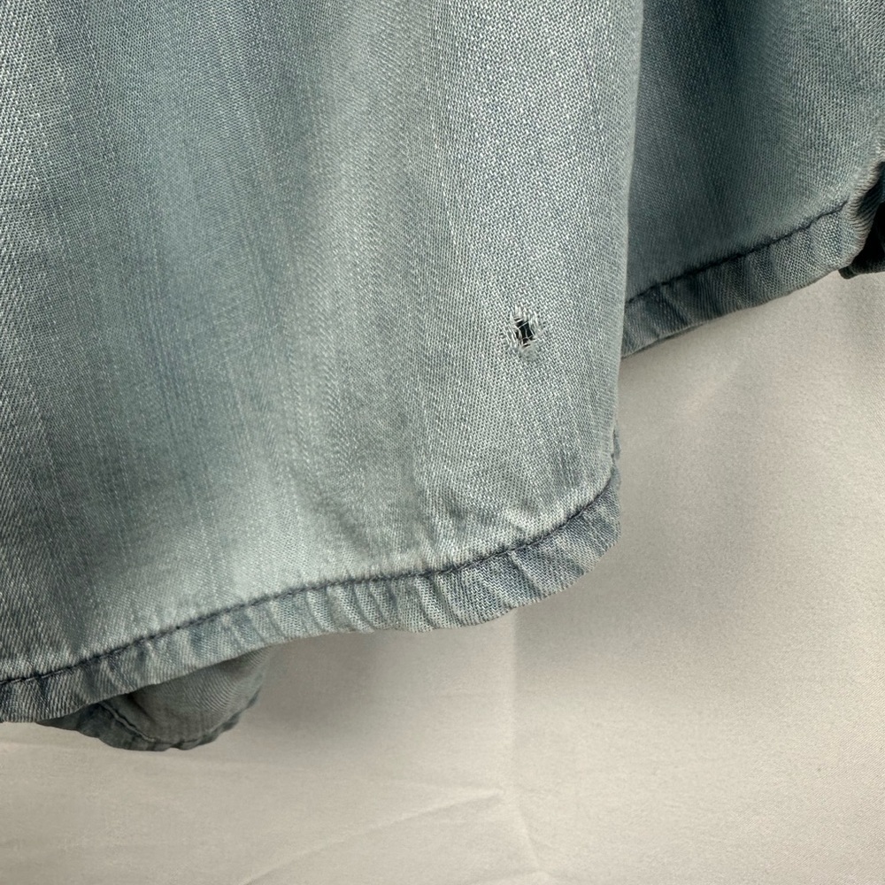 American Eagle Off The Shoulder Chambray Romper. Size Medium. Light wash. - Picture 5 of 11